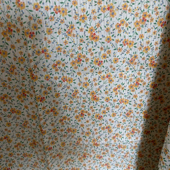 Vintage fabric white with yellow flowers red and green36 inches x120 inches. - Picture 3 of 5